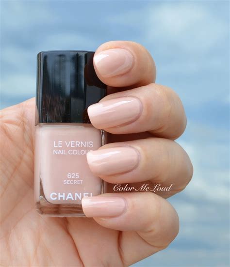 chanel nail polish 625 secret|Chanel Secret (625) Le Vernis Nail Colour Review & Swatches.